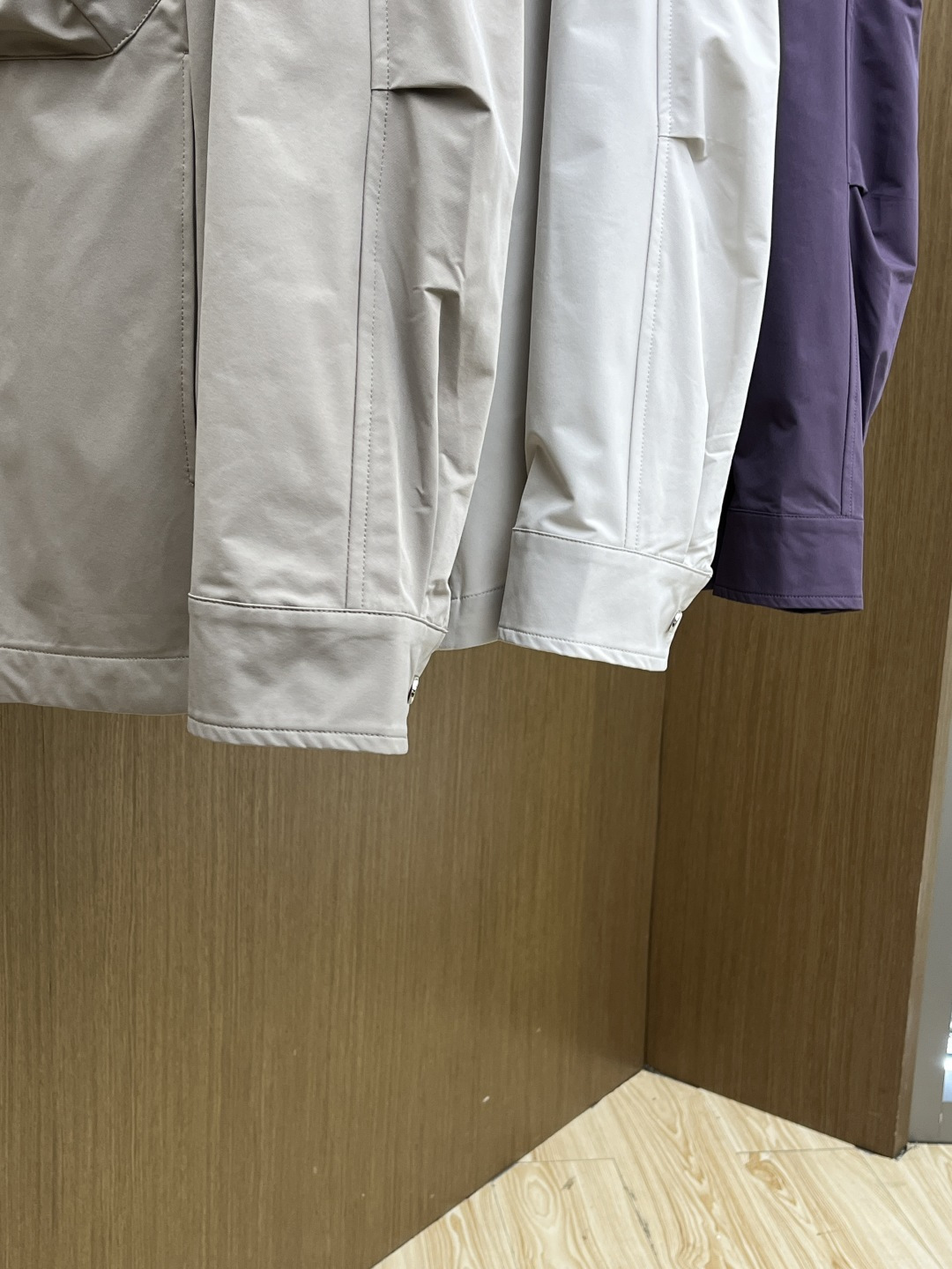 早春 Loro Piana 🔥🔥早春轻奢系列，最新时尚翻领夹克外套..处处细节显工艺足够的高级 结构性剪