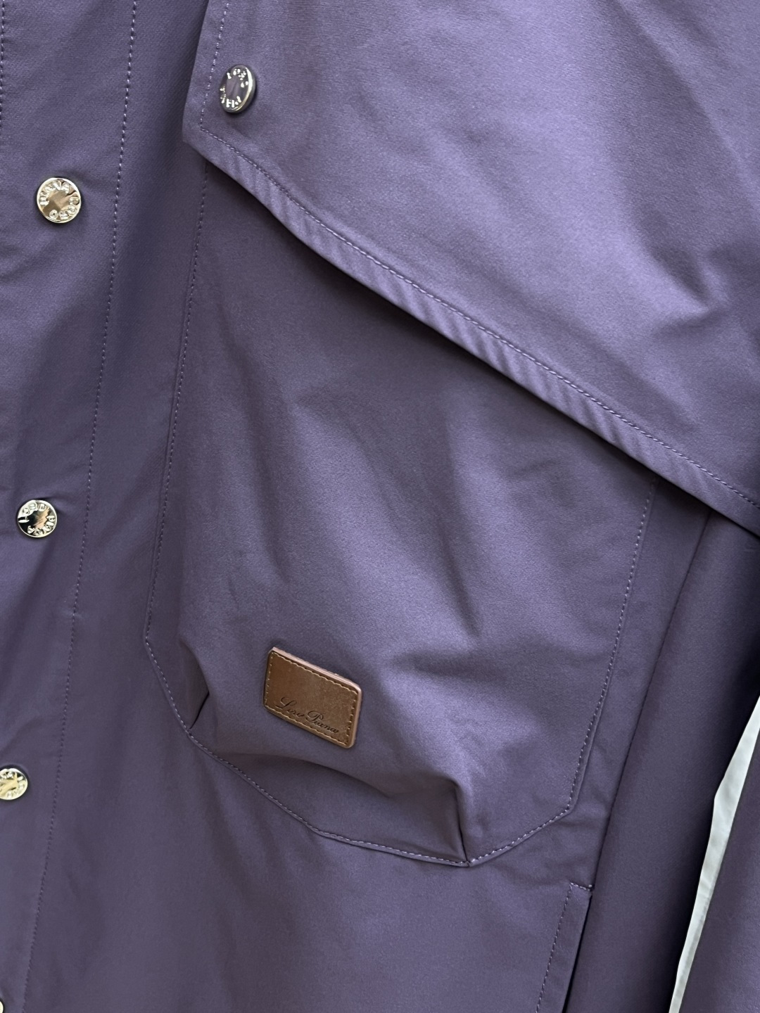 早春 Loro Piana 🔥🔥早春轻奢系列，最新时尚翻领夹克外套..处处细节显工艺足够的高级 结构性剪