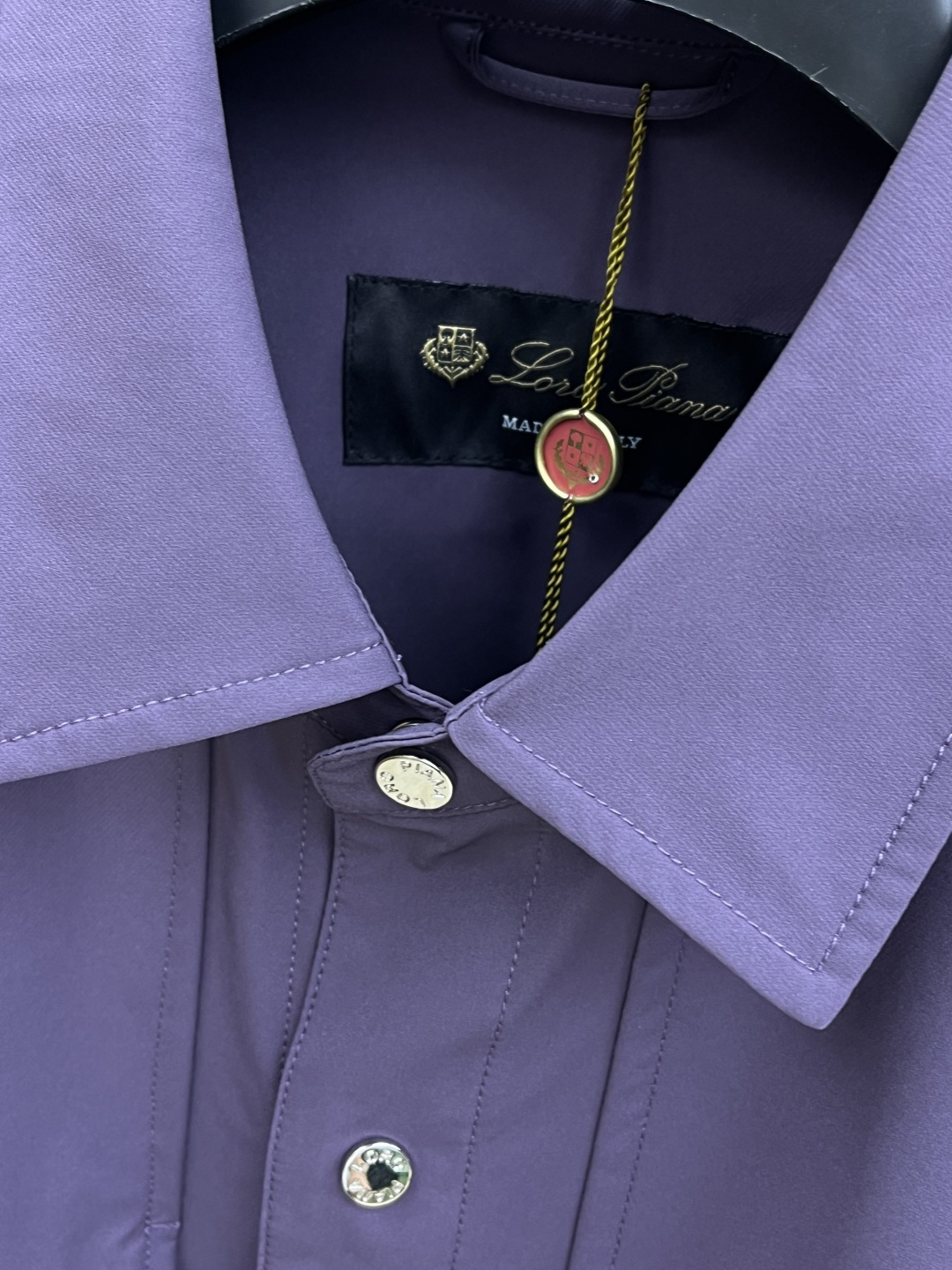 早春 Loro Piana 🔥🔥早春轻奢系列，最新时尚翻领夹克外套..处处细节显工艺足够的高级 结构性剪