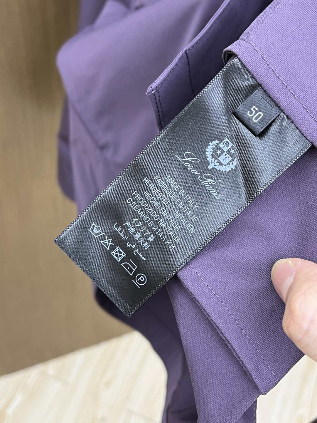 早春 Loro Piana 🔥🔥早春轻奢系列，最新时尚翻领夹克外套..处处细节显工艺足够的高级 结构性剪