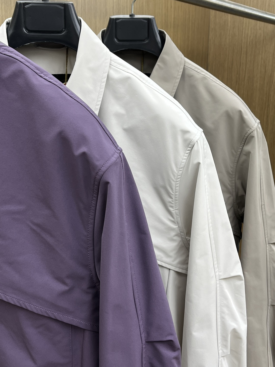 早春 Loro Piana 🔥🔥早春轻奢系列，最新时尚翻领夹克外套..处处细节显工艺足够的高级 结构性剪