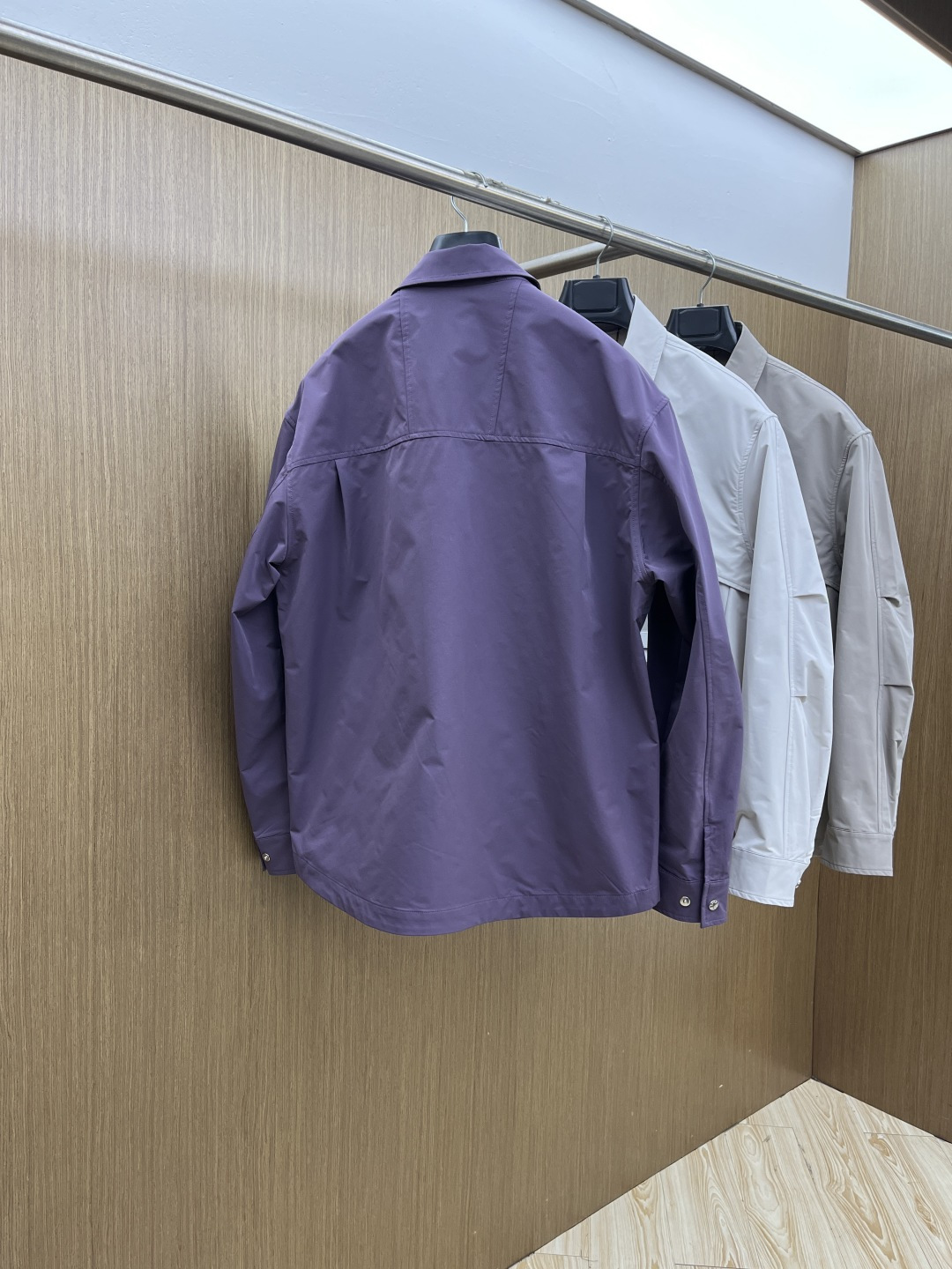 早春 Loro Piana 🔥🔥早春轻奢系列，最新时尚翻领夹克外套..处处细节显工艺足够的高级 结构性剪