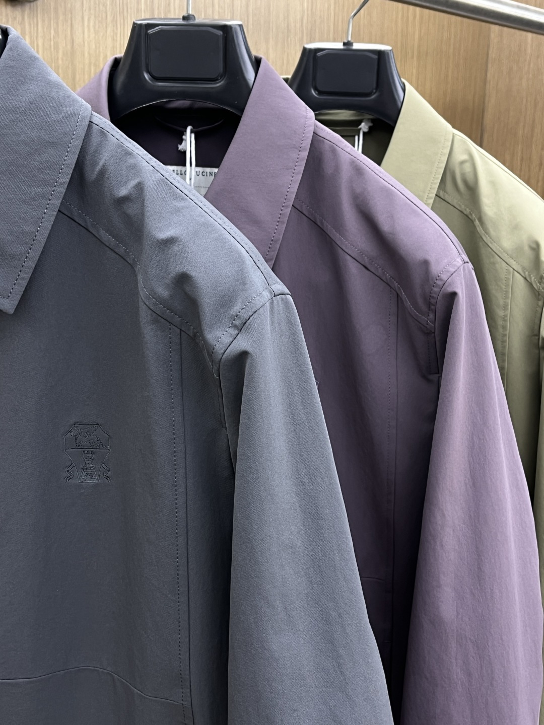 早春 Bc 🔥🔥早春系列，最新时尚翻领夹克外套.胸前logo刺绣.处处细节显工艺足够的高级 结构性剪裁的