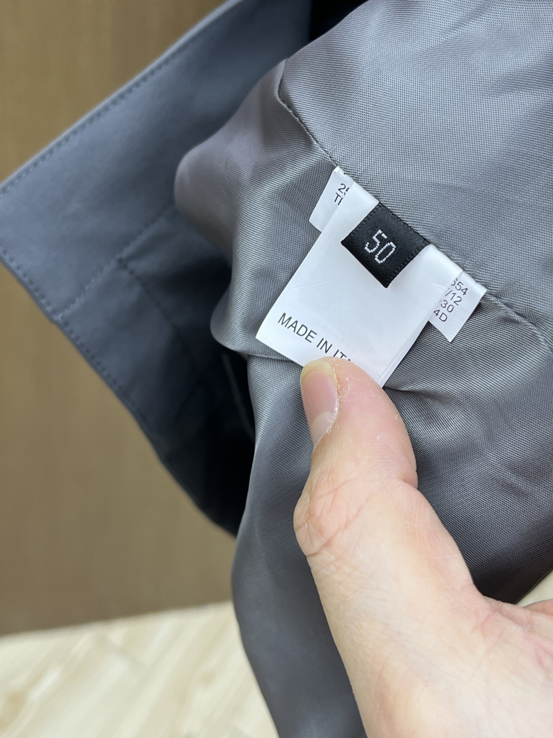 早春 Bc 🔥🔥早春系列，最新时尚翻领夹克外套.胸前logo刺绣.处处细节显工艺足够的高级 结构性剪裁的