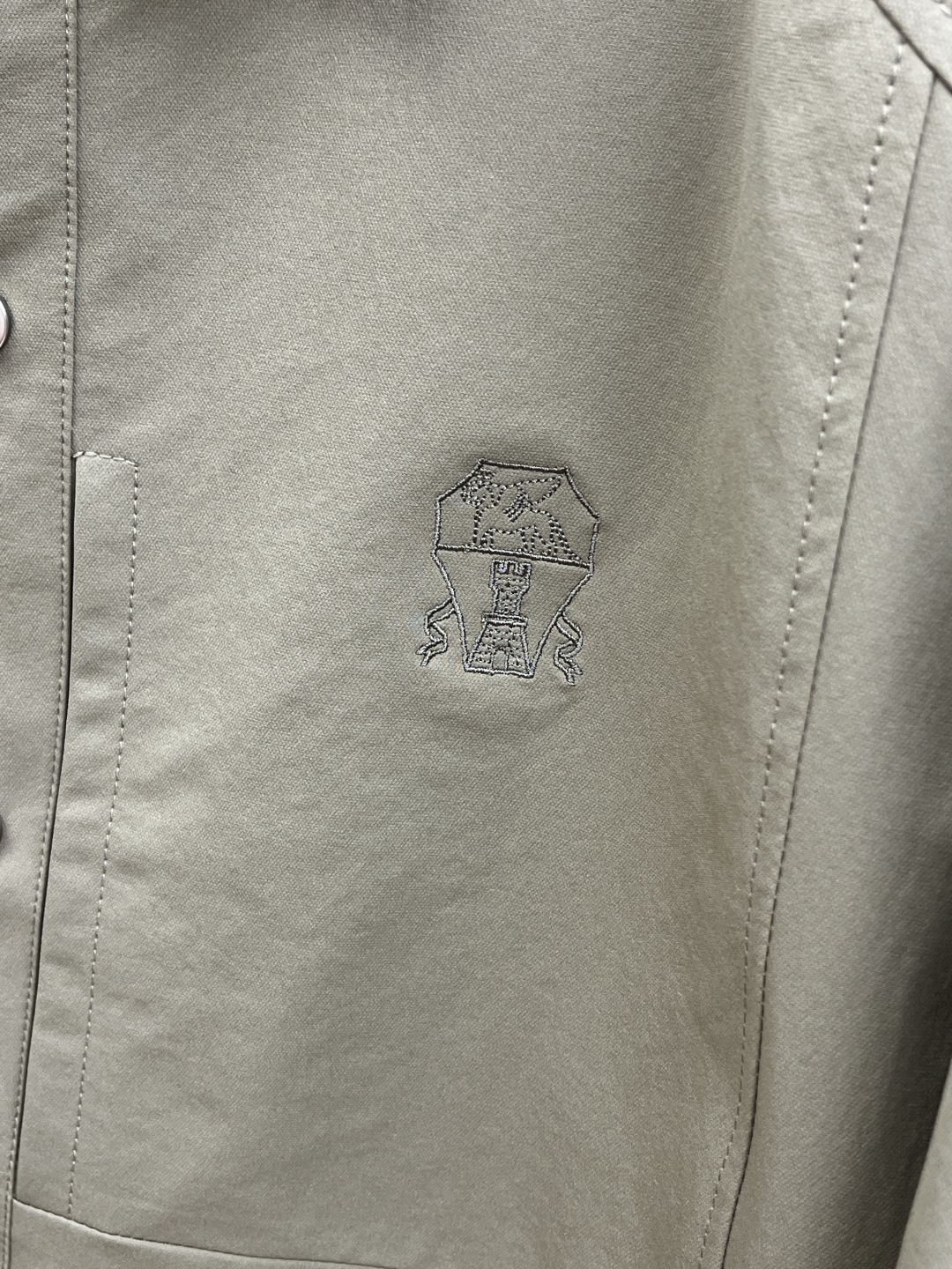 早春 Bc 🔥🔥早春系列，最新时尚翻领夹克外套.胸前logo刺绣.处处细节显工艺足够的高级 结构性剪裁的