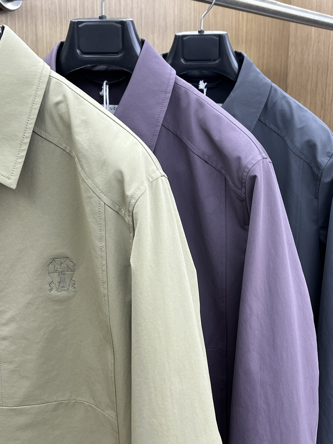 早春 Bc 🔥🔥早春系列，最新时尚翻领夹克外套.胸前logo刺绣.处处细节显工艺足够的高级 结构性剪裁的