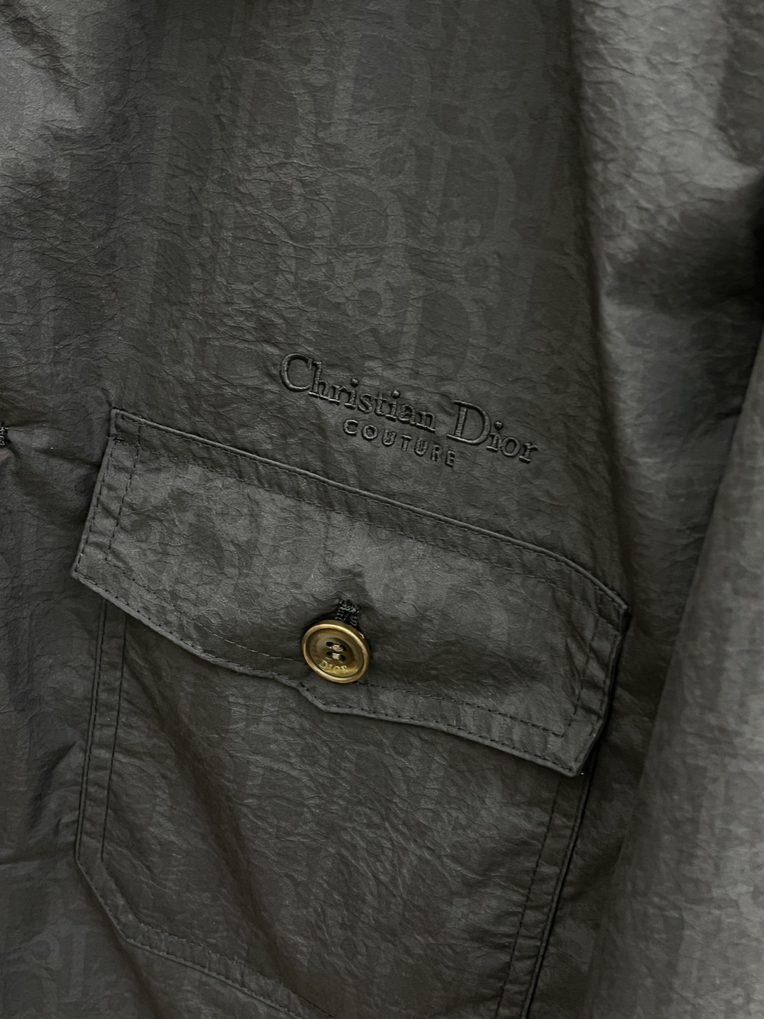 早春 CD 🔥🔥早春系列，最新时尚提花翻领夹克外套.处处细节显工艺足够的高级 结构性剪裁的设计改变来展现