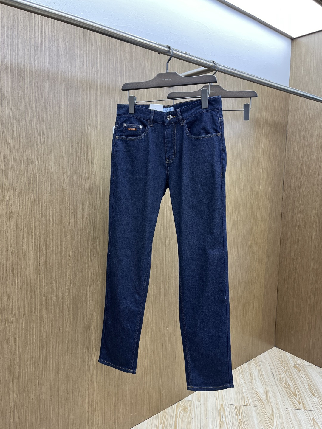 早春款 Her 🔥🔥高端定制 26早春新款薄款牛仔裤 柜台同步发售 原版定制复刻 客供五金辅料 原单品质