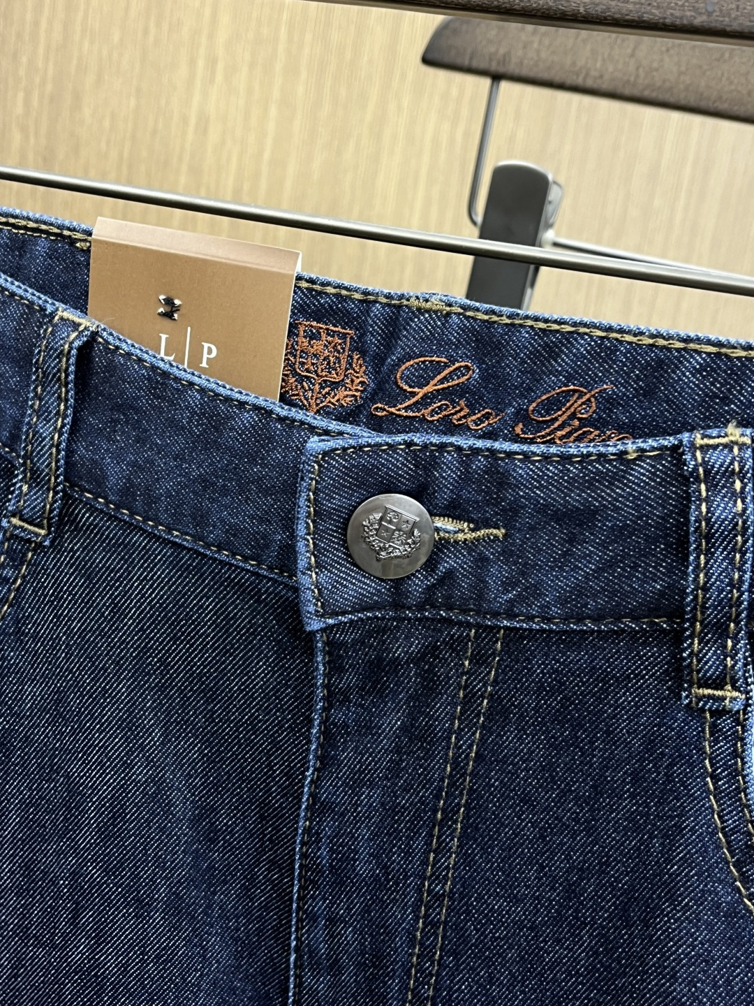 早春款 Loro Piana 🔥🔥高端定制 26早春新款薄款牛仔裤 柜台同步发售 原版定制复刻 客供五金
