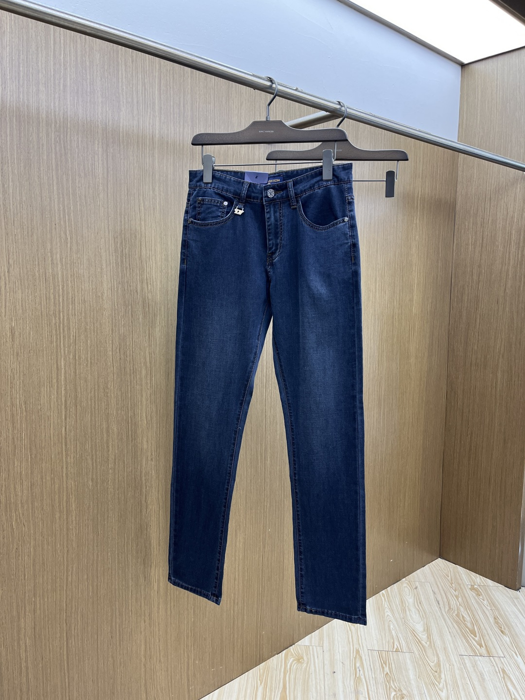 早春款 LV 🔥🔥高端定制 26早春新款薄款牛仔裤 柜台同步发售 原版定制复刻 客供五金辅料 原单品质 