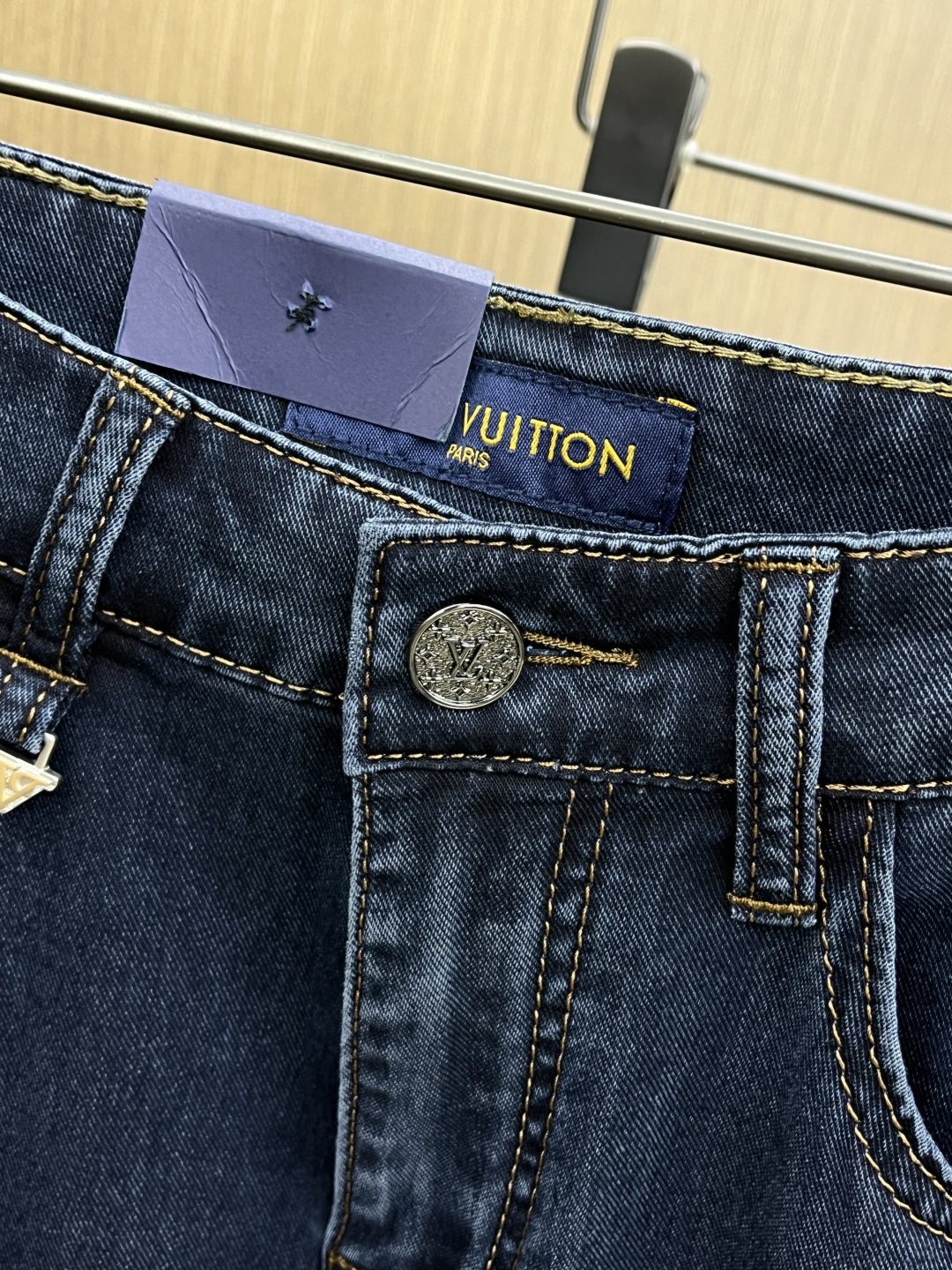 早春款 LV 🔥🔥高端定制 26早春新款薄款牛仔裤 柜台同步发售 原版定制复刻 客供五金辅料 原单品质 