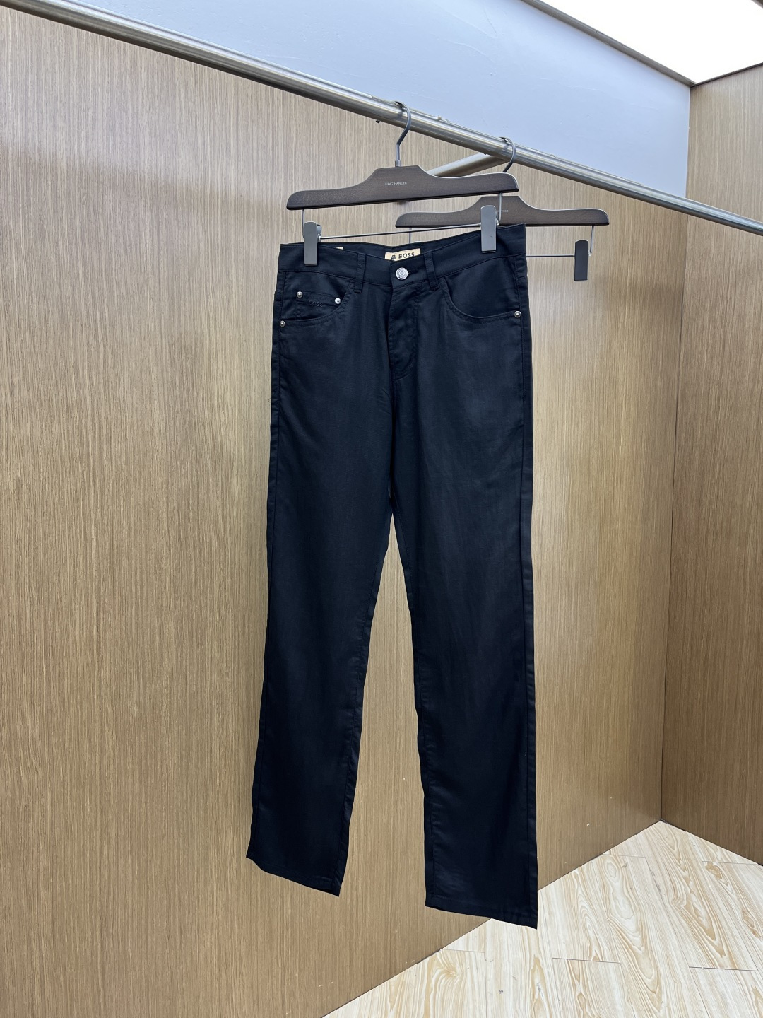 早春款 Hugo 🔥🔥高端定制 26早春新款薄款牛仔裤 柜台同步发售 原版定制复刻 客供五金辅料 原单品