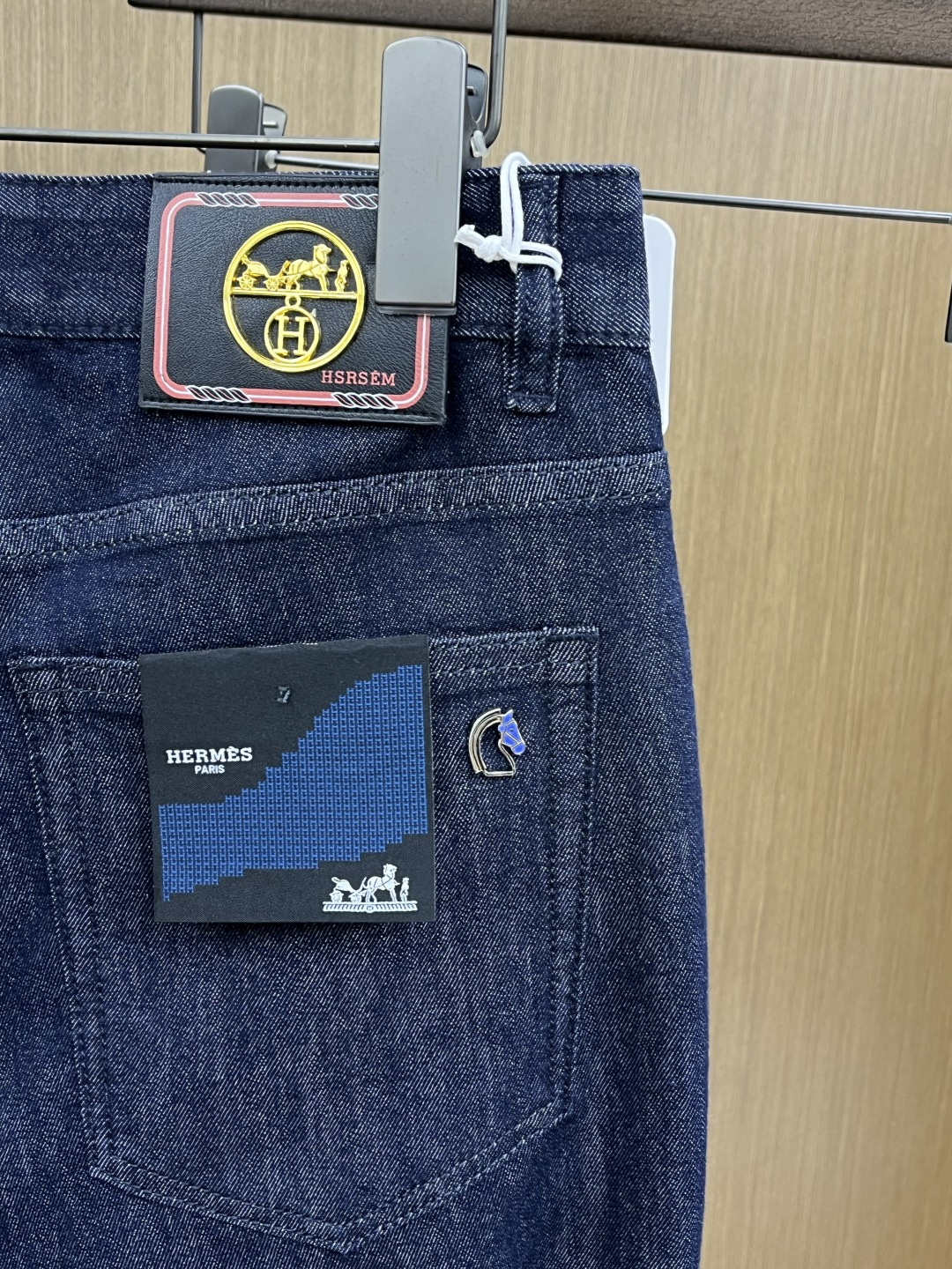 早春款 HER 🔥🔥高端定制 26早春新款薄款牛仔裤 柜台同步发售 原版定制复刻 客供五金辅料 原单品质