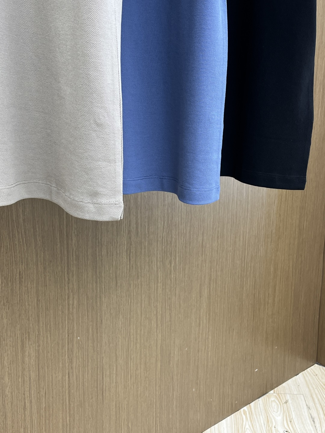 早春 Bunoi 🔥🔥早春新款男士标识短袖Polo衫，延续经典商务休闲翻领POLO恤.该款Polo衫采用