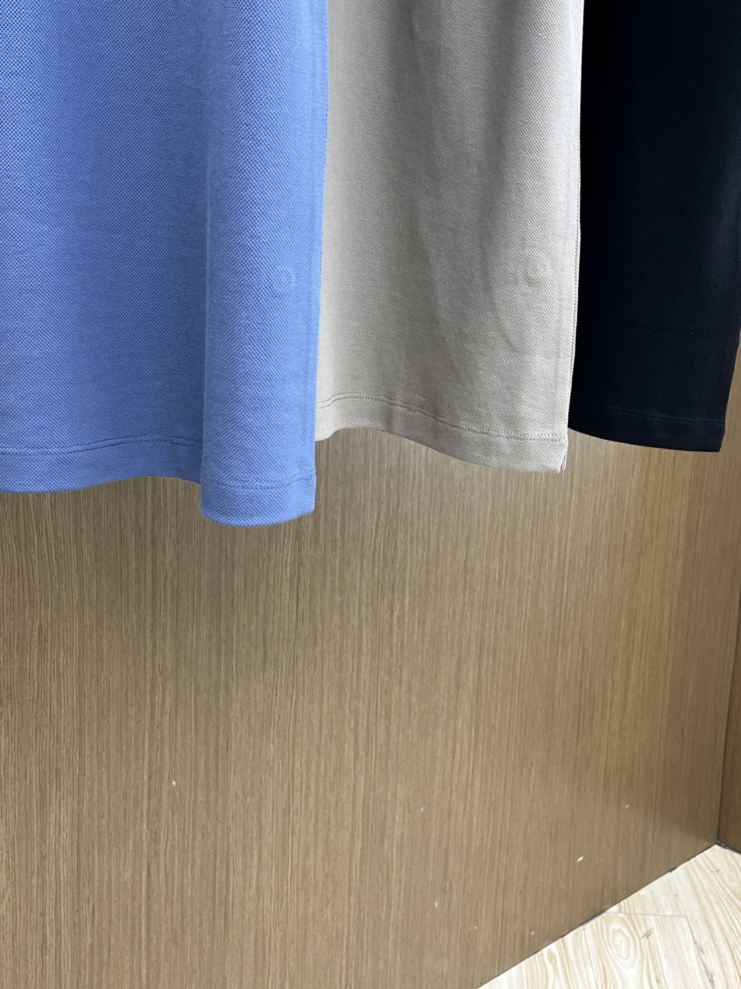 早春 Bunoi 🔥🔥早春新款男士标识短袖Polo衫，延续经典商务休闲翻领POLO恤.该款Polo衫采用