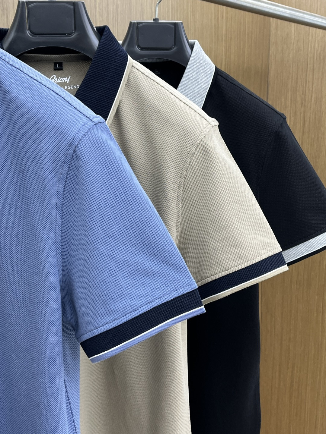 早春 Bunoi 🔥🔥早春新款男士标识短袖Polo衫，延续经典商务休闲翻领POLO恤.该款Polo衫采用