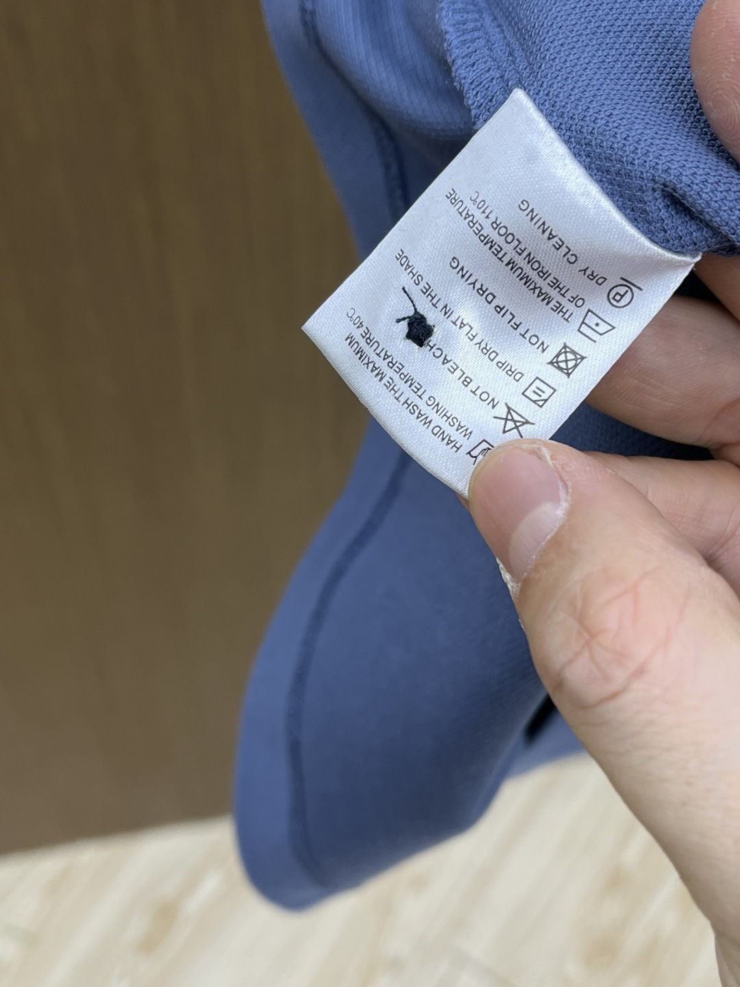 早春 Bunoi 🔥🔥早春新款男士标识短袖Polo衫，延续经典商务休闲翻领POLO恤.该款Polo衫采用