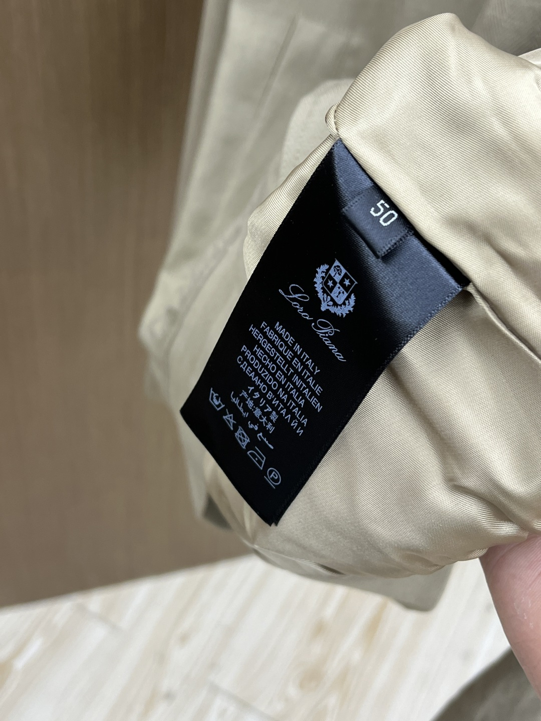 早春款 Loro Piana 🔥🔥早春轻奢老钱风系列，最新时尚翻领夹克外套.纹理定织面料，处处细节显工艺