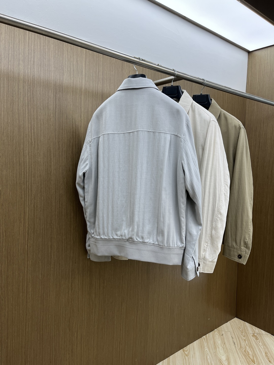 早春款 Loro Piana 🔥🔥早春轻奢老钱风系列，最新时尚翻领夹克外套.纹理定织面料，处处细节显工艺