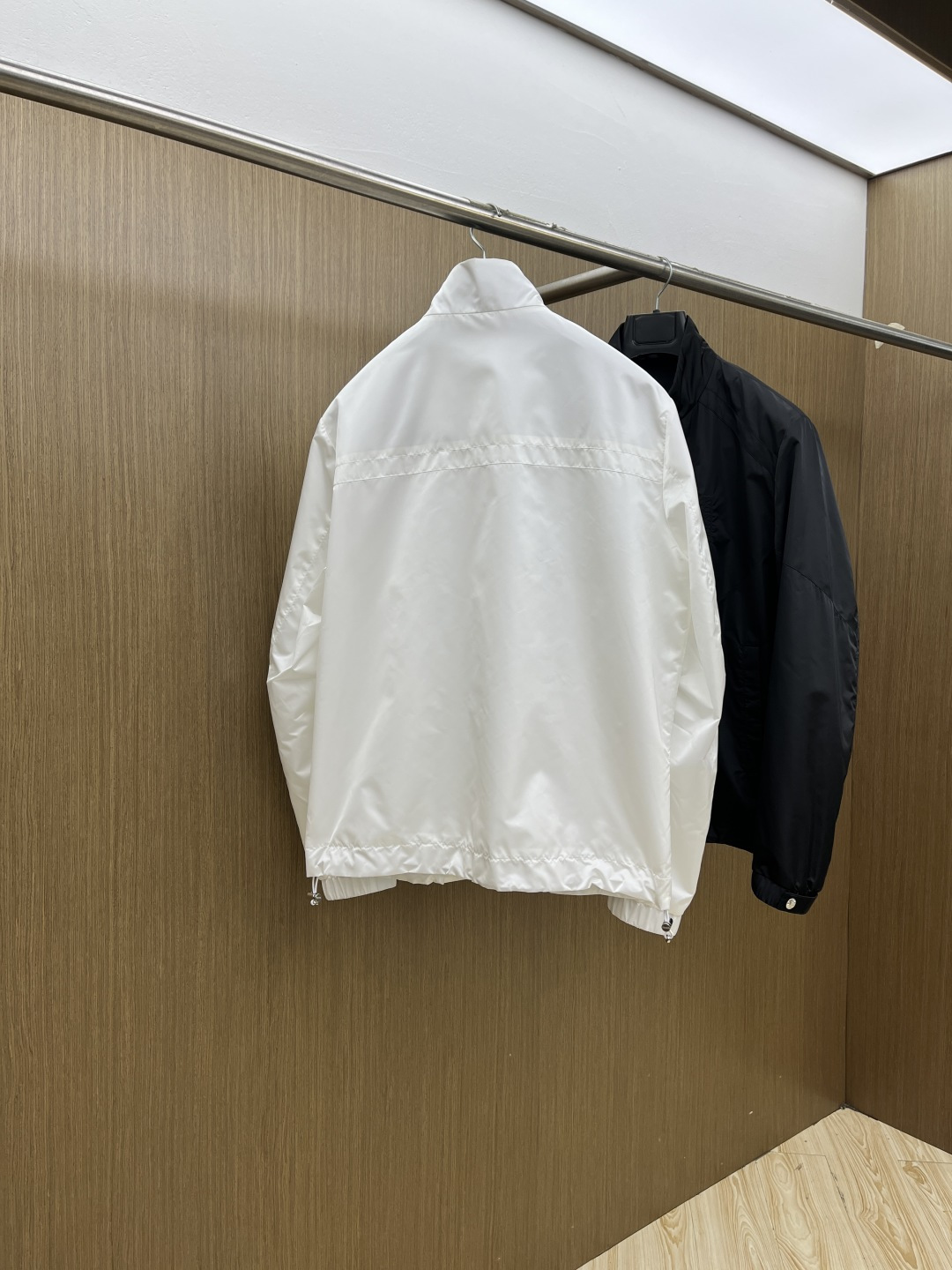 早春款 PD 🔥🔥早春系列，最新时尚立领夹克外套.处处细节显工艺足够的高级 结构性剪裁的设计改变来展现男