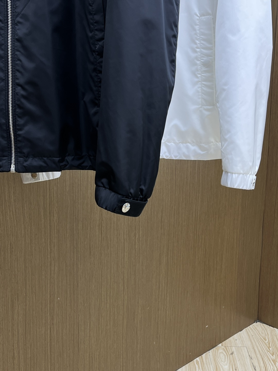 早春款 PD 🔥🔥早春系列，最新时尚立领夹克外套.处处细节显工艺足够的高级 结构性剪裁的设计改变来展现男