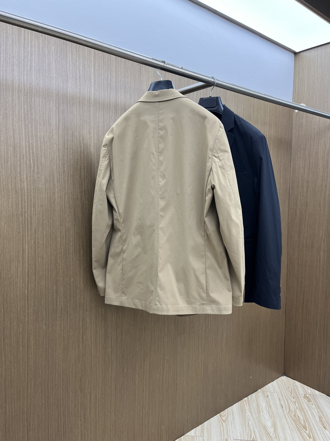 早春款 PD 🔥🔥早春轻奢系列，最新时尚男款西装外套.定织定染面料。处处细节显工艺足够的高级 结构性剪裁