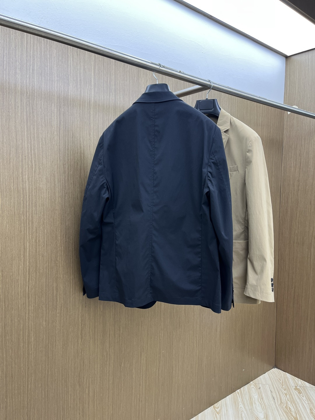 早春款 PD 🔥🔥早春轻奢系列，最新时尚男款西装外套.定织定染面料。处处细节显工艺足够的高级 结构性剪裁