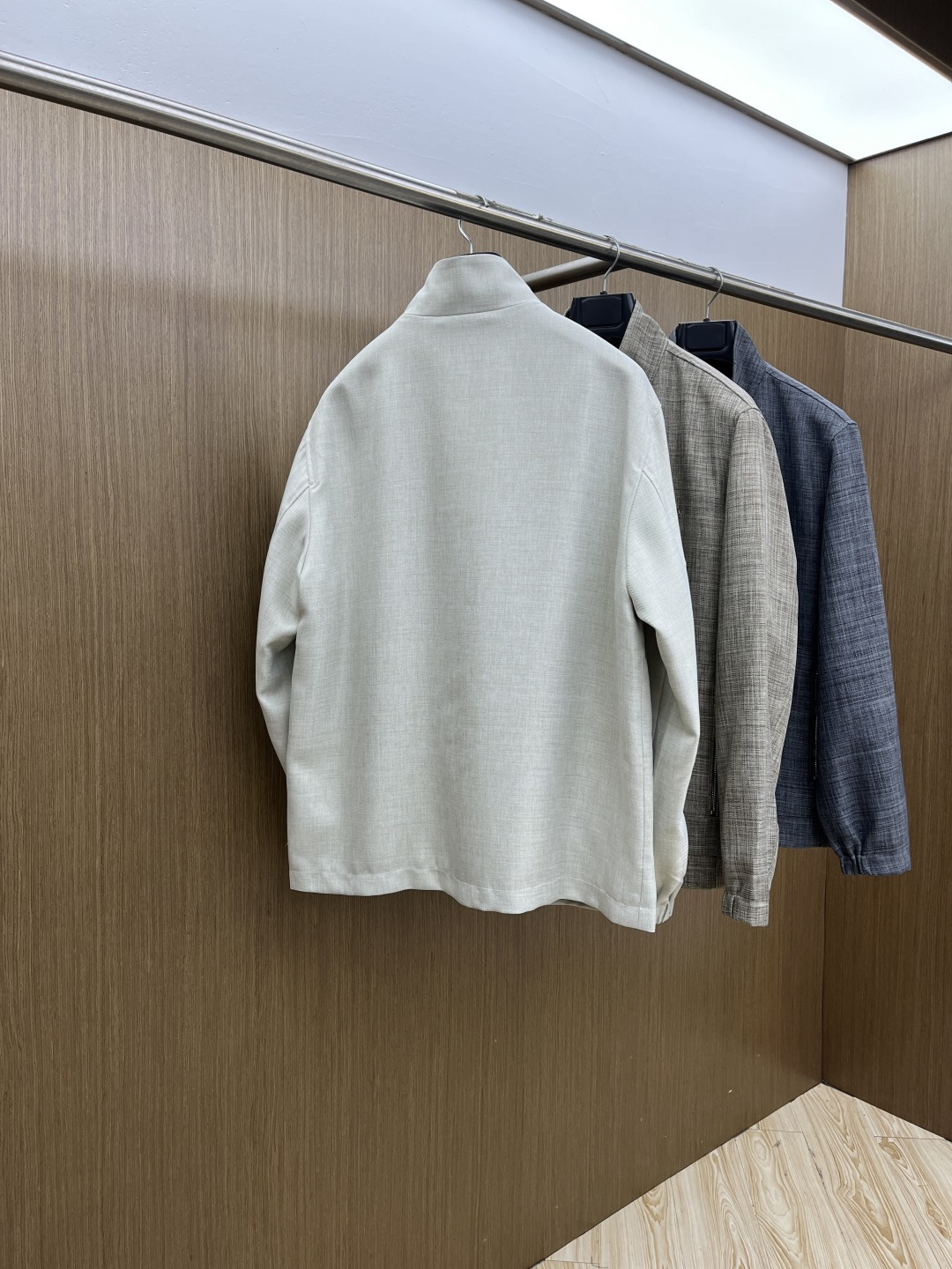 早春款 ZZ 🔥🔥早春轻奢老钱风棉麻系列，最新时尚立领夹克外套..处处细节显工艺足够的高级 结构性剪裁的