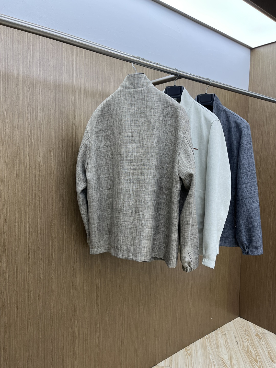 早春款 ZZ 🔥🔥早春轻奢老钱风棉麻系列，最新时尚立领夹克外套..处处细节显工艺足够的高级 结构性剪裁的