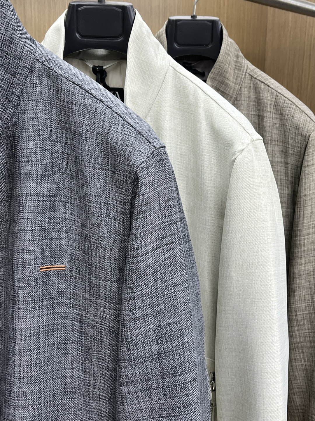 早春款 ZZ 🔥🔥早春轻奢老钱风棉麻系列，最新时尚立领夹克外套..处处细节显工艺足够的高级 结构性剪裁的