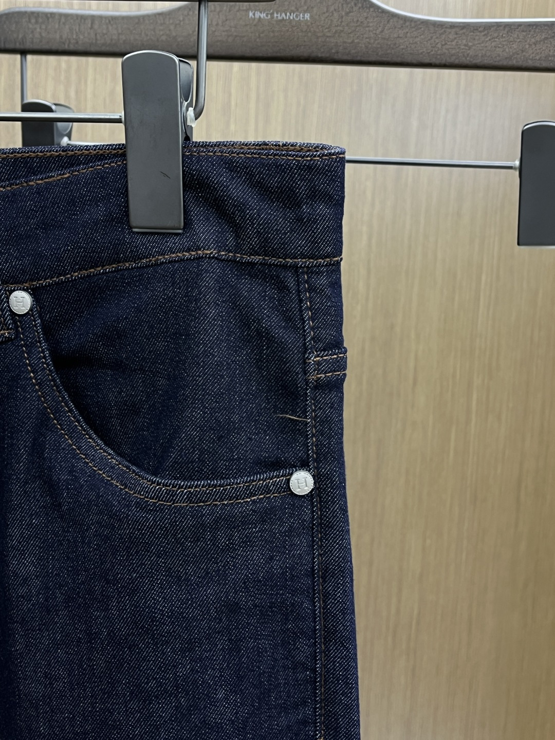 早春款 HER 🔥🔥高端定制 26早春新款薄款牛仔裤 柜台同步发售 原版定制复刻 客供五金辅料 原单品质