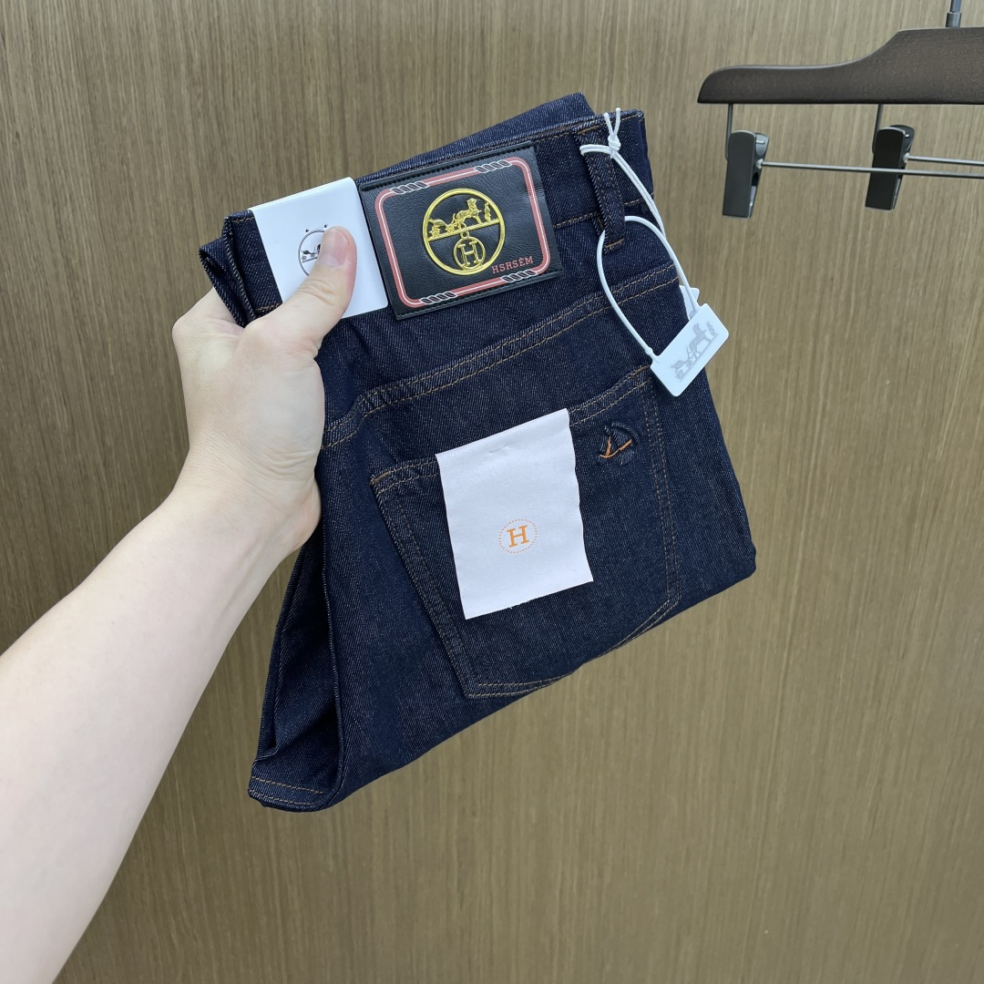 早春款 HER 🔥🔥高端定制 26早春新款薄款牛仔裤 柜台同步发售 原版定制复刻 客供五金辅料 原单品质