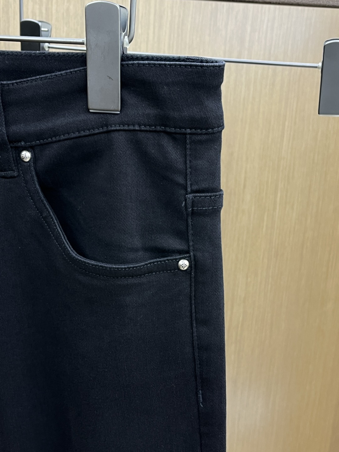 早春款 LV 🔥🔥高端定制 26早春新款薄款牛仔裤 柜台同步发售 原版定制复刻 客供五金辅料 原单品质 