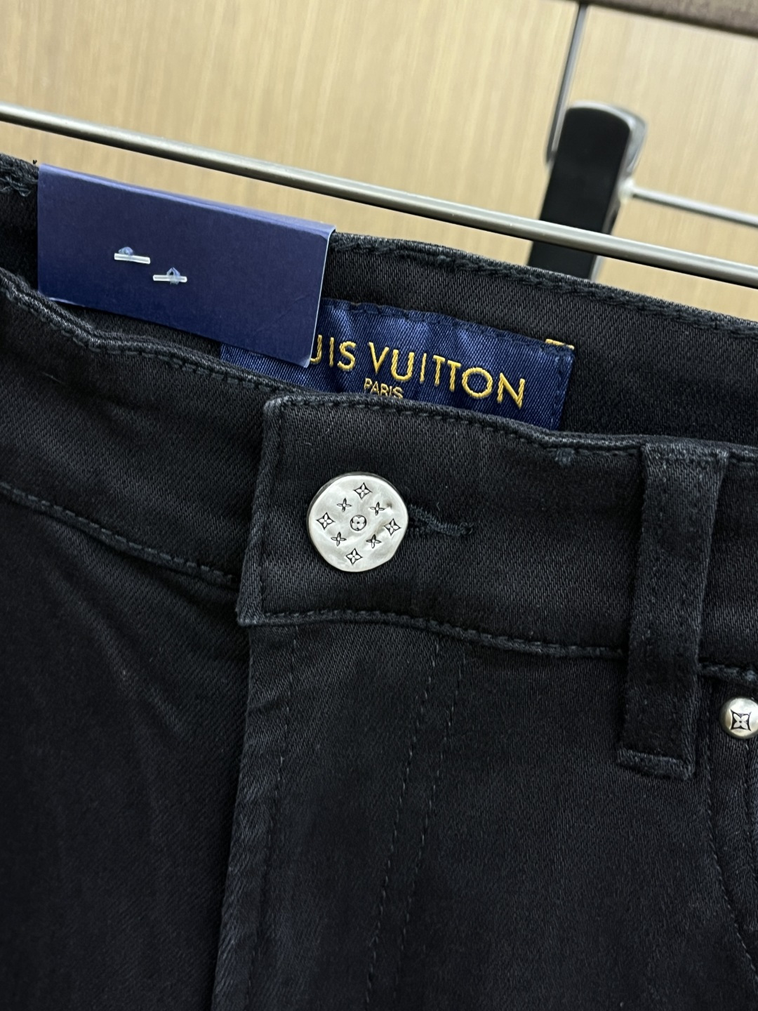 早春款 LV 🔥🔥高端定制 26早春新款薄款牛仔裤 柜台同步发售 原版定制复刻 客供五金辅料 原单品质 