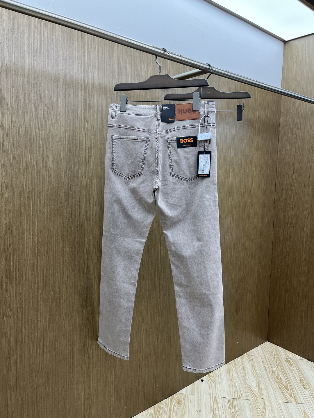 早春款 Hugo 🔥🔥高端定制 26早春新款薄款牛仔裤 柜台同步发售 原版定制复刻 客供五金辅料 原单品