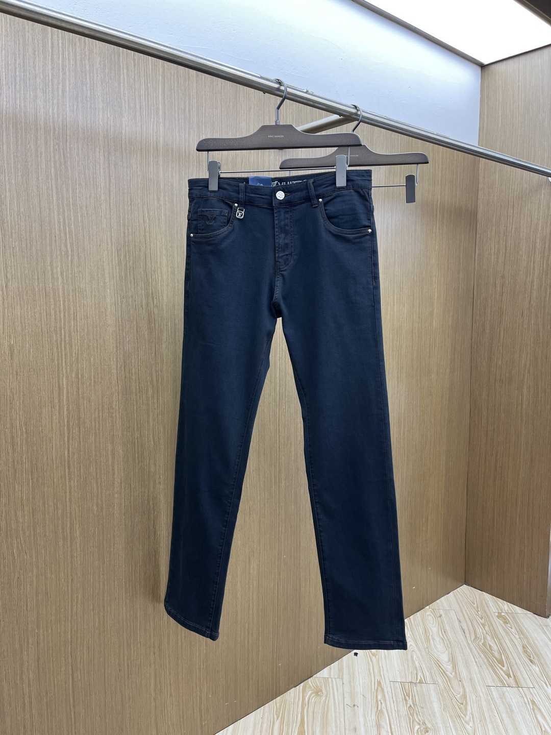 早春款 LV 🔥🔥高端定制 26早春新款薄款牛仔裤 柜台同步发售 原版定制复刻 客供五金辅料 原单品质 