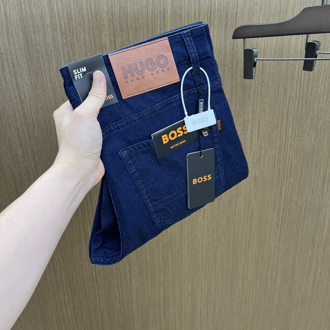 NO:745649,Early spring HUGO high-end customization 26 early spring new thin jeans are available at the counter simultaneously. Original customized replicas. Customer-supplied hardware accessories. Original quality. Imported solid color denim fabric. Heavy washing. Fine workmanship. Excellent upper body!  Preferred item, complete with three standards, code size 30-38, no 37 Fax,,jeans,19860909早春款 HUGO 高端定制 26早春新款薄款牛仔裤 柜台同步发售 原版定制复刻 客供五金辅料 原单品质 进口固色牛仔面料 重工洗水 做工走线精细 上身绝佳！优选单品 三标齐全 码数30-38无37  Fax,,jeans,,Men's clothing