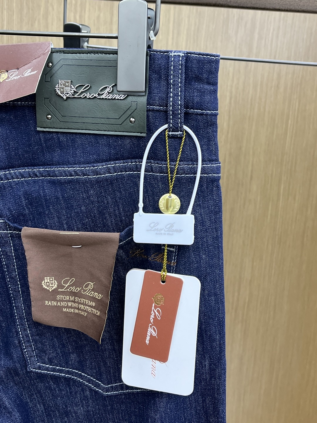 早春款 Loro Piana 🔥🔥高端定制 26早春新款薄款牛仔裤 柜台同步发售 原版定制复刻 客供五金