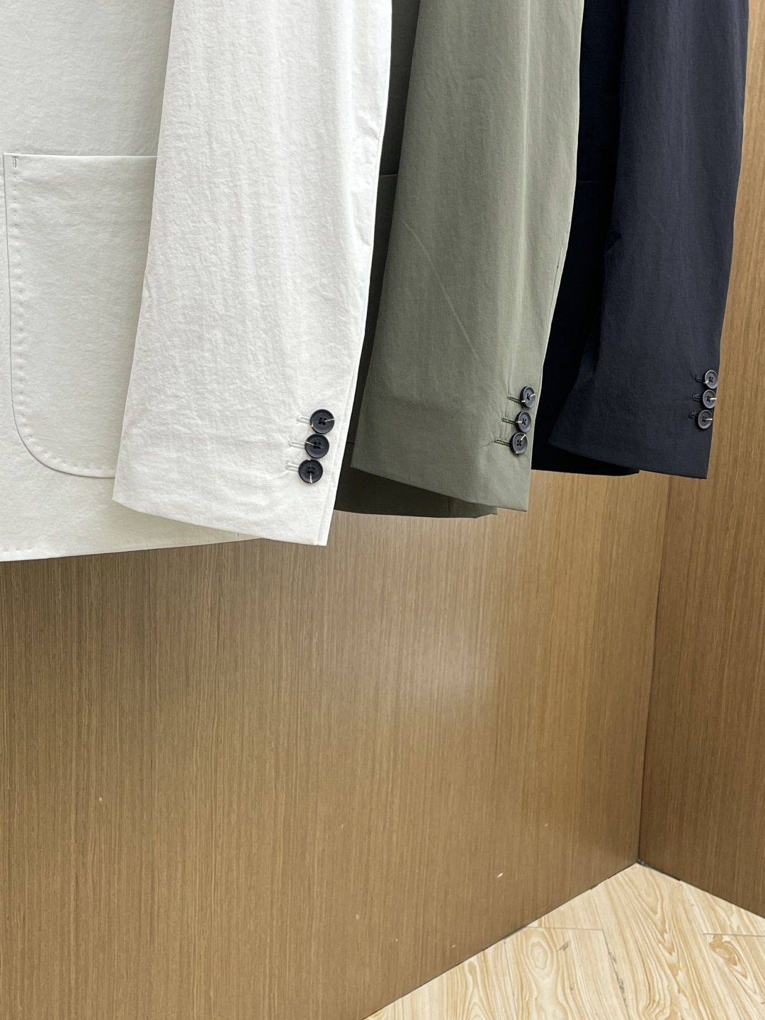 早春款 LV 🔥🔥早春休闲系列，最新时尚男士西装外套.胸前logo刺绣设计，处处细节显工艺足够的高级 结