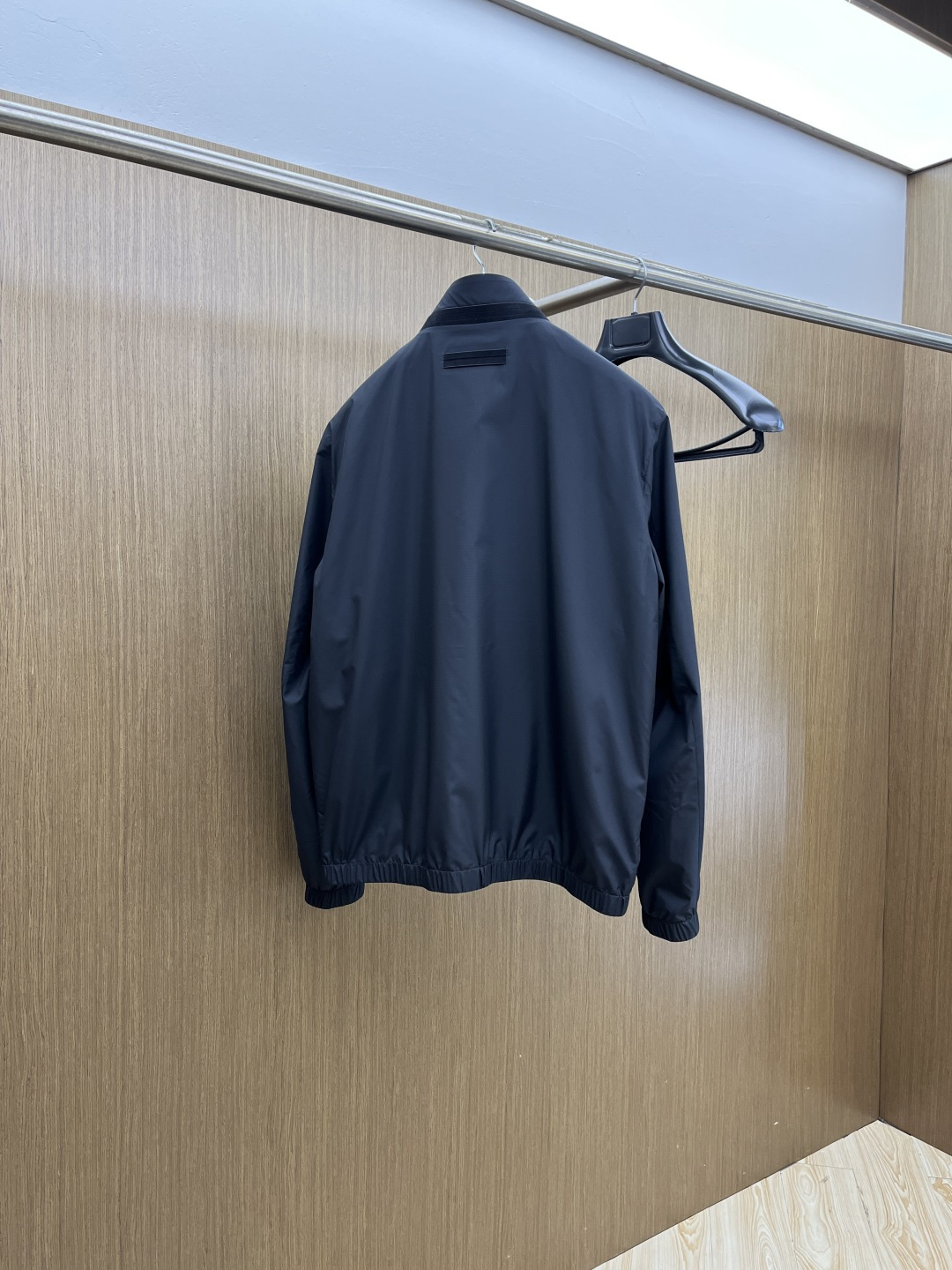 早春款 ZZ 🔥🔥早春休闲系列，最新时尚立领夹克外套.处处细节显工艺足够的高级 结构性剪裁的设计改变来展