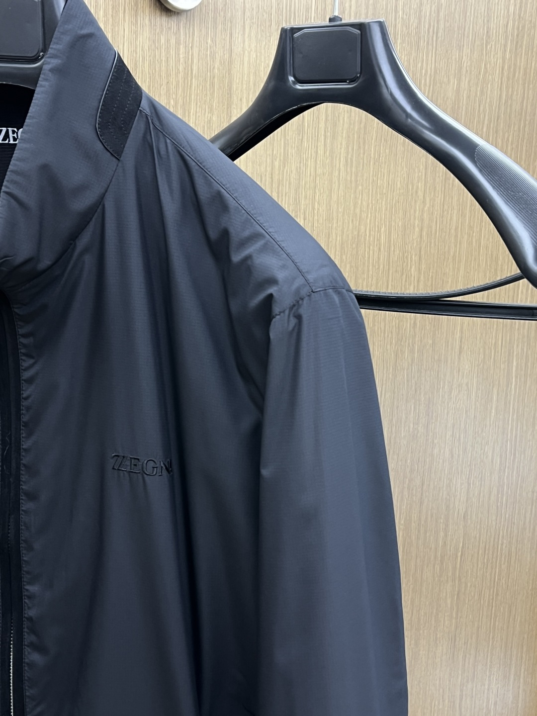 早春款 ZZ 🔥🔥早春休闲系列，最新时尚立领夹克外套.处处细节显工艺足够的高级 结构性剪裁的设计改变来展