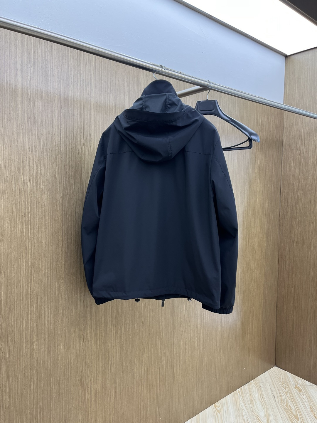 早春款 PD 🔥🔥早春休闲系列，最新时尚连帽夹克外套.连帽收纳，胸前logo胶条，处处细节显工艺足够的高