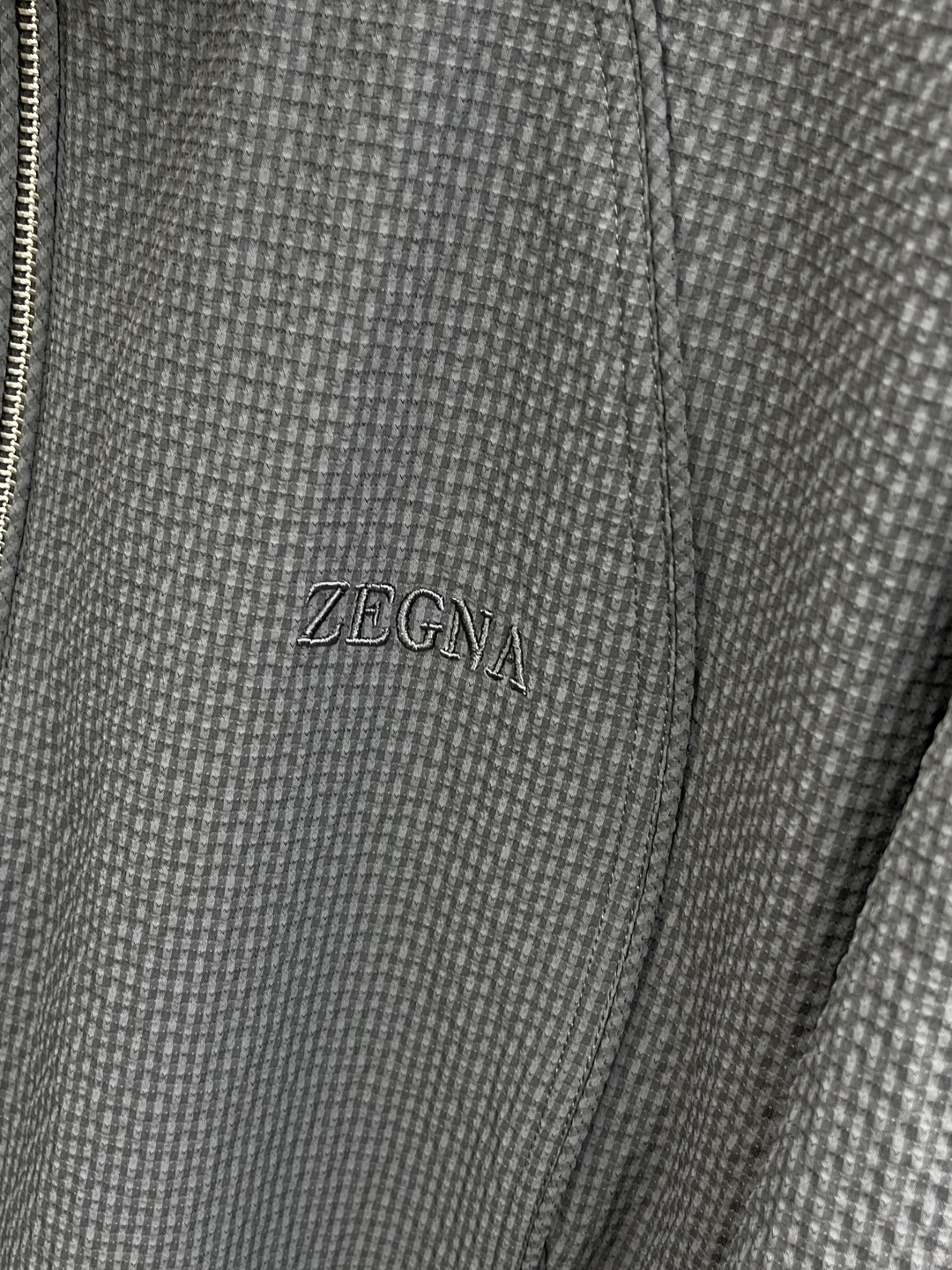 早春款 Zz 🔥🔥早春休闲系列，最新时尚立领夹克外套.简约不单一，处处细节显工艺足够的高级 结构性剪裁的