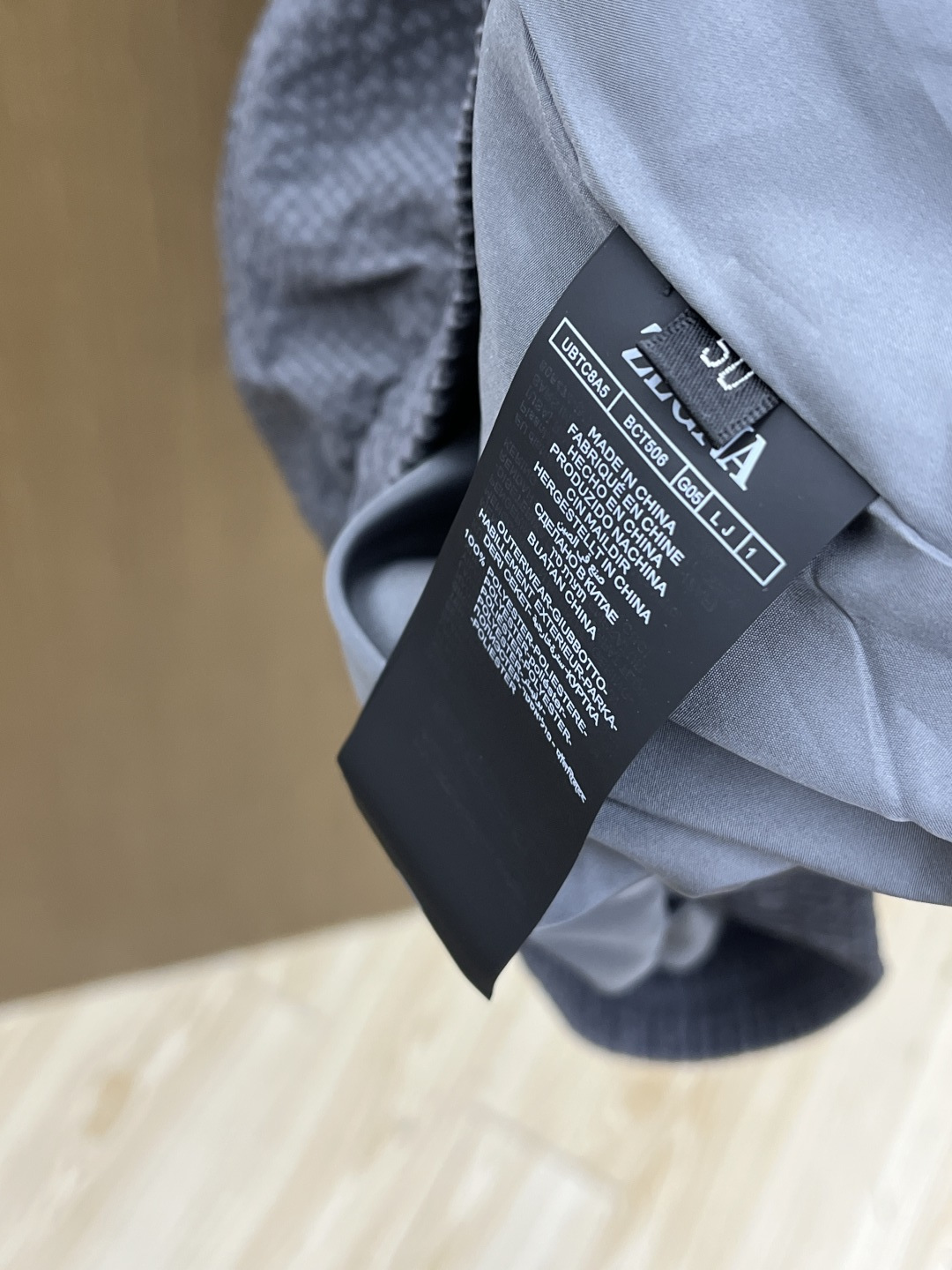 早春款 Zz 🔥🔥早春休闲系列，最新时尚立领夹克外套.简约不单一，处处细节显工艺足够的高级 结构性剪裁的