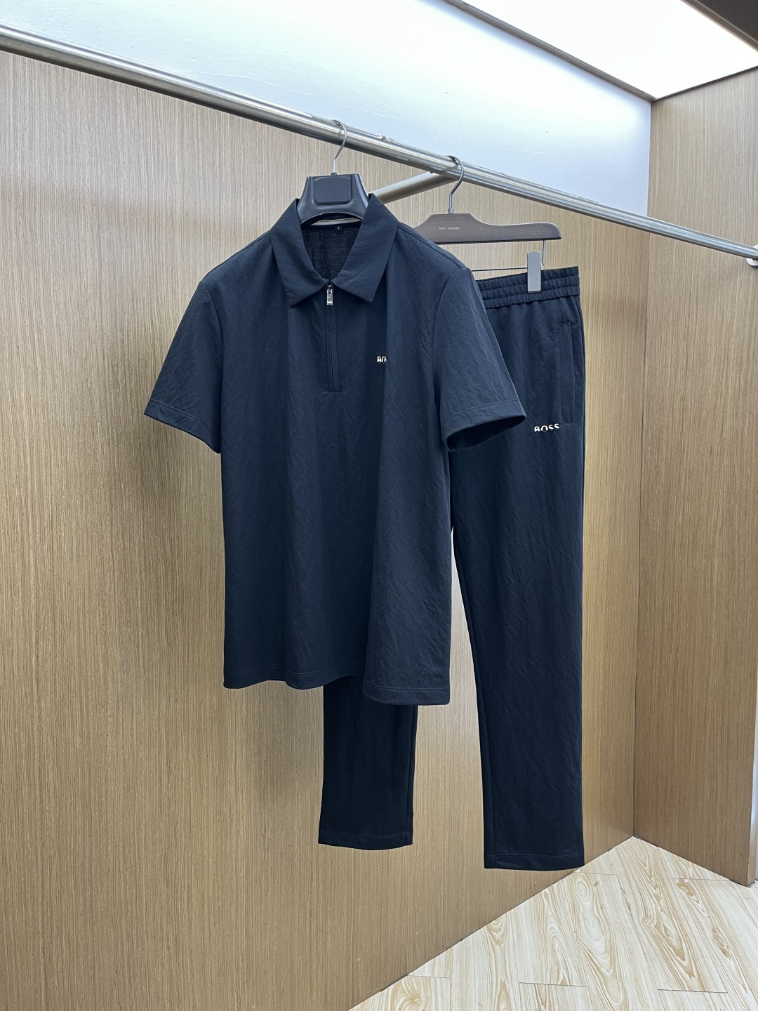早春/套 Boss 🔥🔥春夏新款简约休闲套装 精选新疆长绒棉 纱线环保染色定型 面料洗水上身软软舒适 多