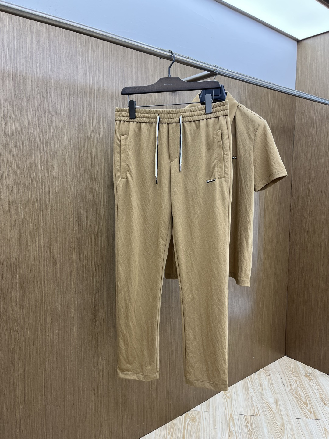 早春/套 Boss 🔥🔥春夏新款简约休闲套装 精选新疆长绒棉 纱线环保染色定型 面料洗水上身软软舒适 多