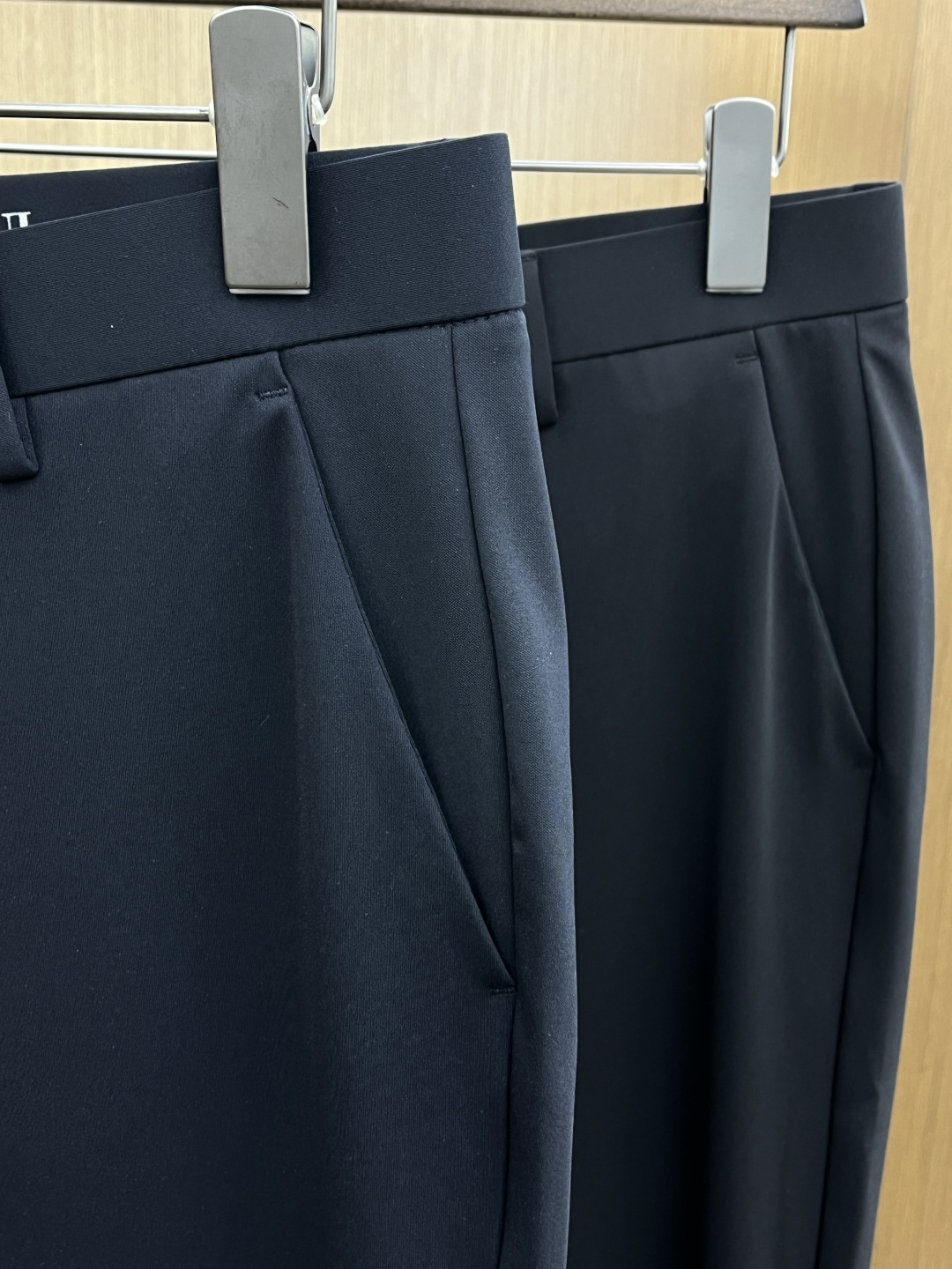 早春款 AJ 🔥🔥高端定制 26早春新款薄款休闲西裤 柜台同步发售 原版定制复刻 客供五金辅料 原单品质