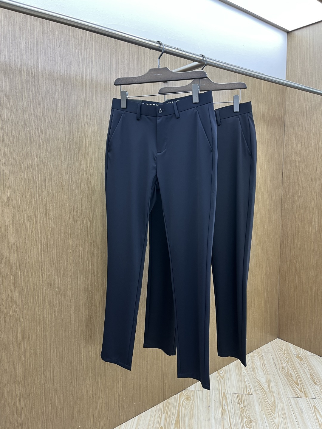 早春款 AJ 🔥🔥高端定制 26早春新款薄款休闲西裤 柜台同步发售 原版定制复刻 客供五金辅料 原单品质