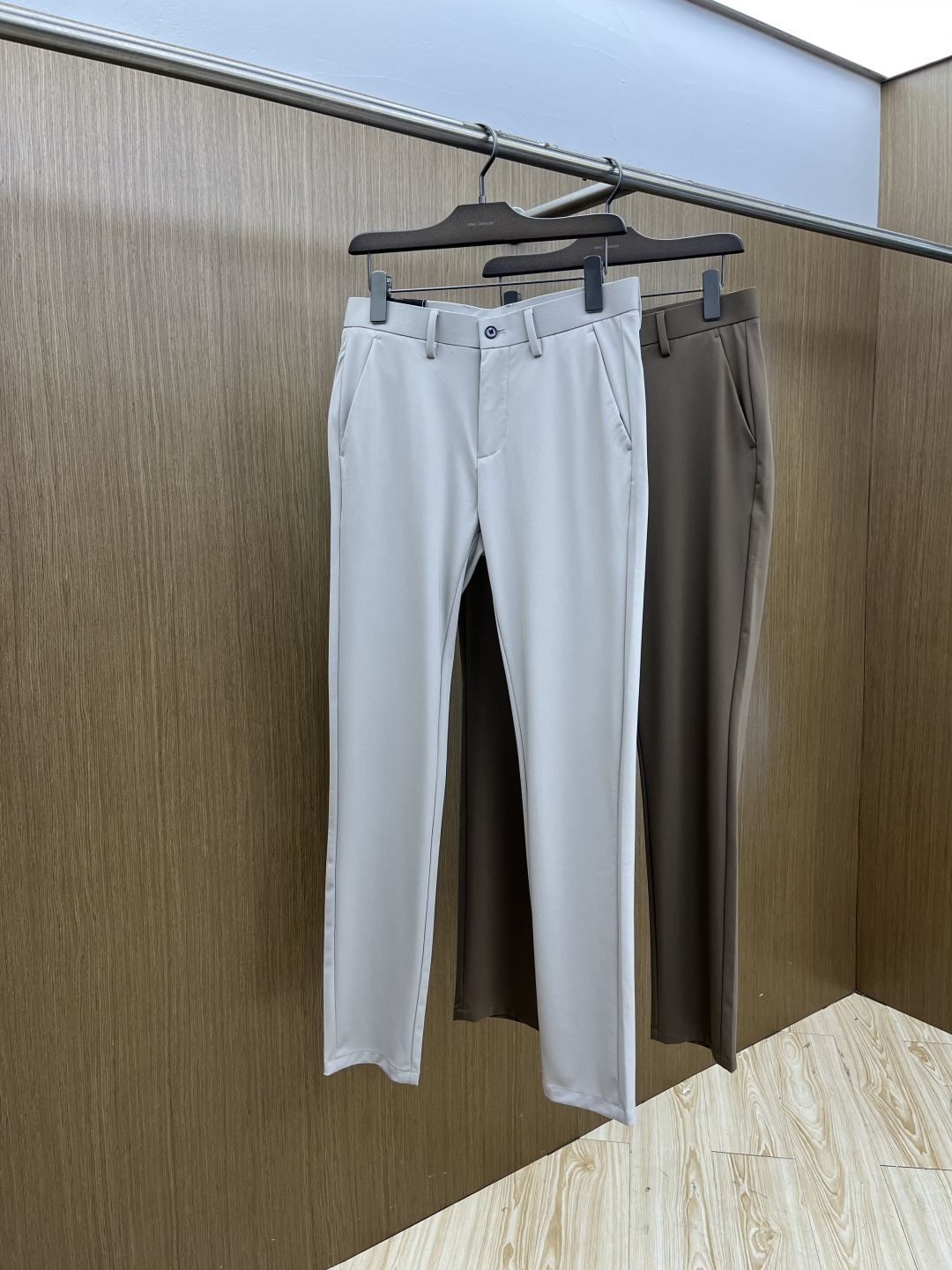 早春款 AJ 🔥🔥高端定制 26早春新款薄款休闲西裤 柜台同步发售 原版定制复刻 客供五金辅料 原单品质