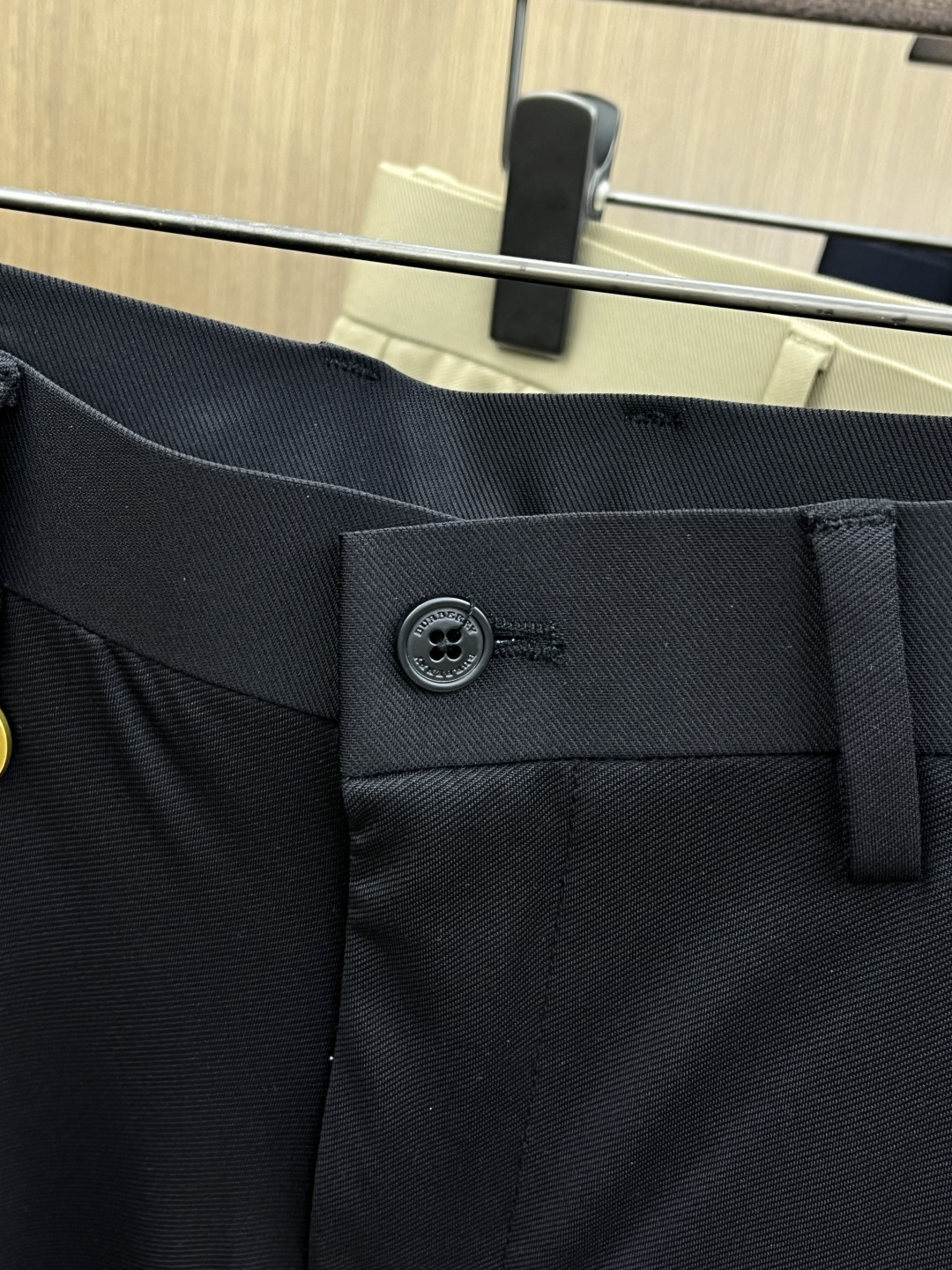 早春款 BBR 🔥🔥高端定制 26早春新款薄款休闲西裤 柜台同步发售 原版定制复刻 客供五金辅料 原单品